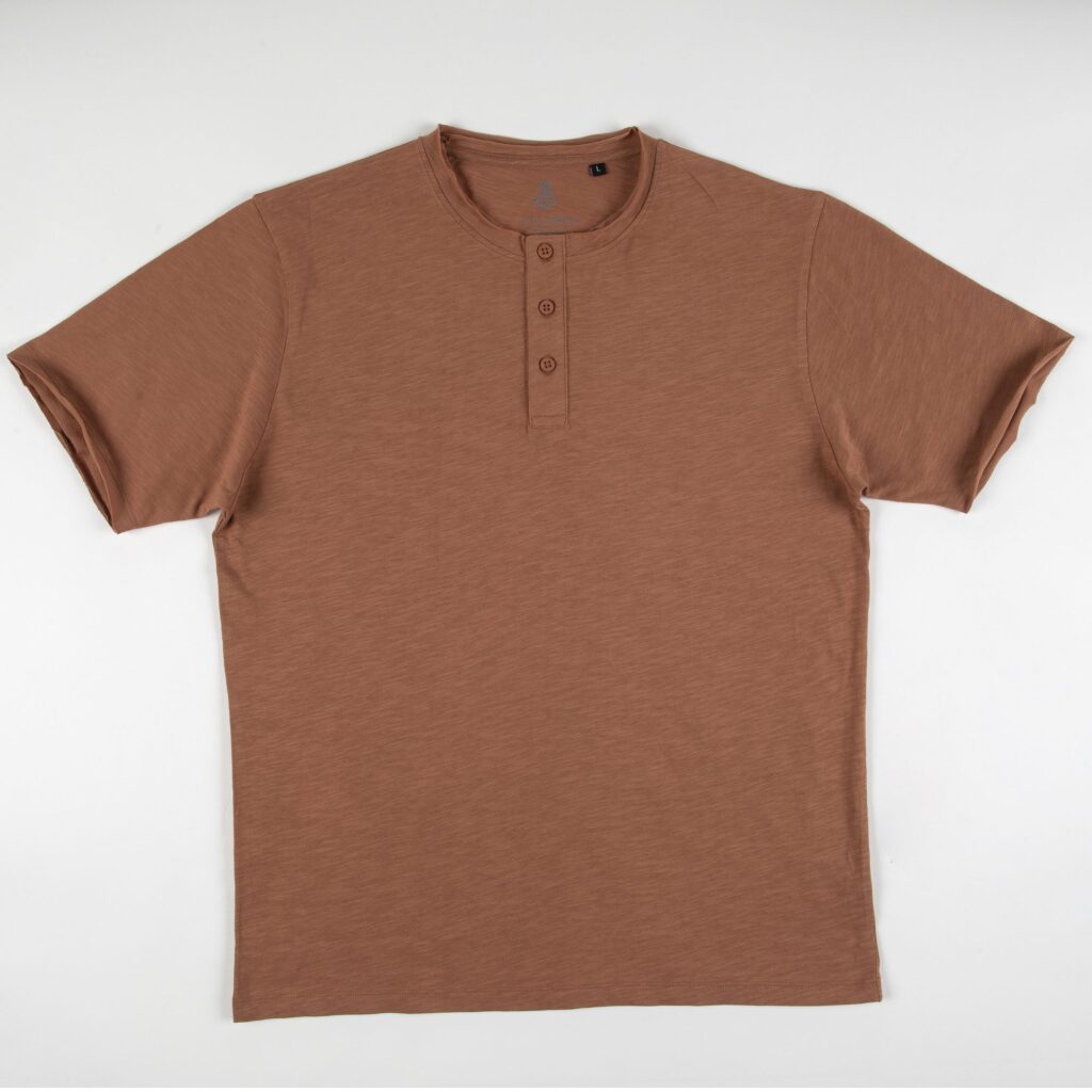 TSHIRT SLUB RAW NECK BUTTONS